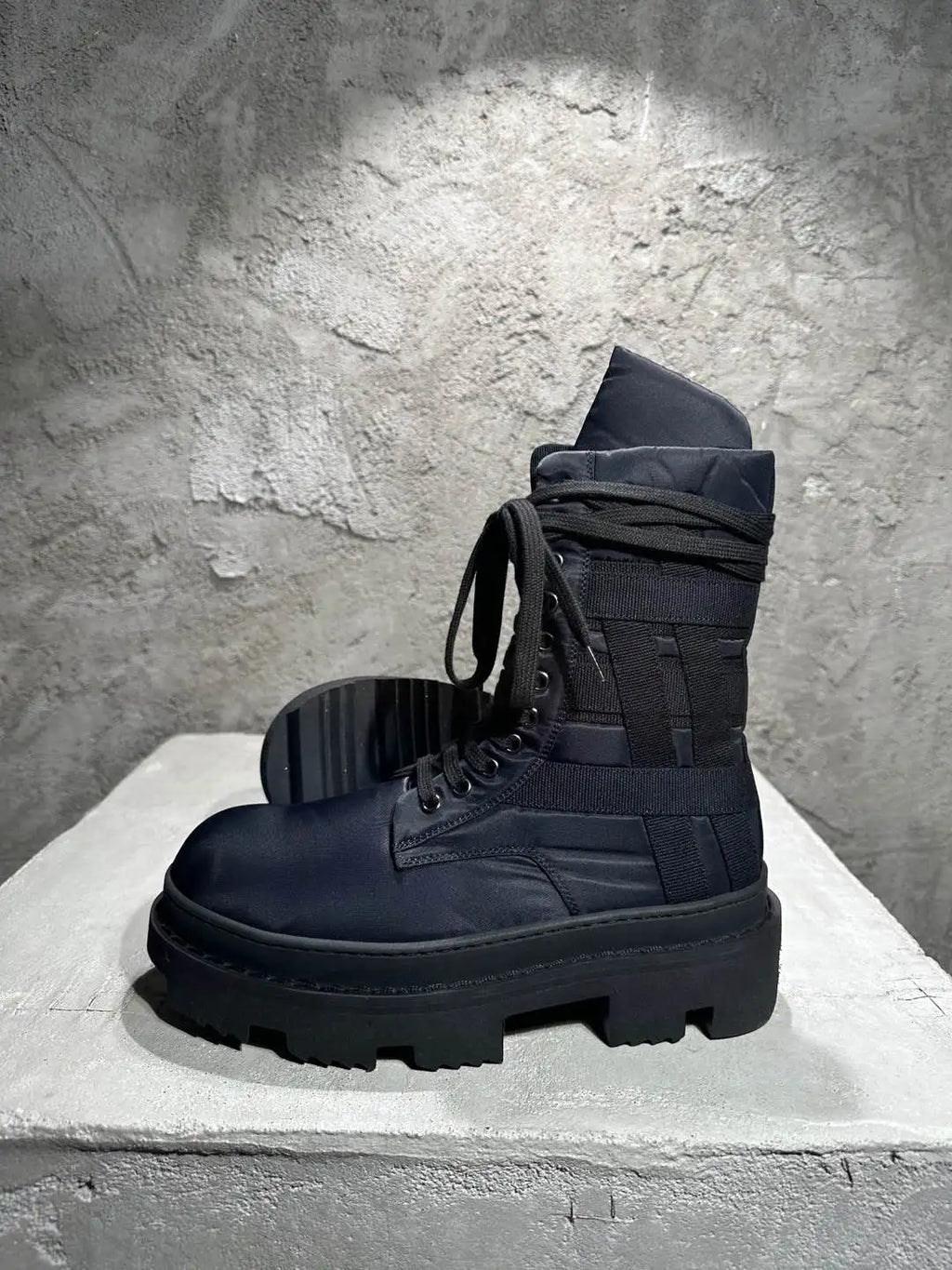 Men High Top Shoes Platform Sneakers Canvas Lace Up Heels Luxury Vintage Trendy Designer Motorcycle Boots Black