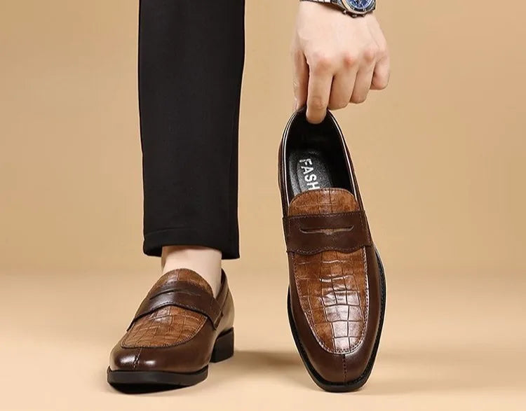 New Men's Leather Shoes Business Casual British Style Breathable Slip-on Loafers Pointed Toe Fashion Sneakers