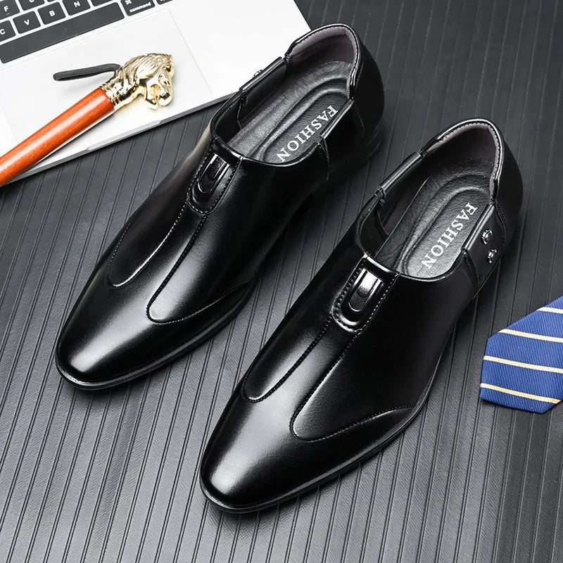 Patent Leather Casual Business Shoes for Men Solid Color Fashion Leather Shoes Male Spring Autumn New Designer Brogue Shoe Man