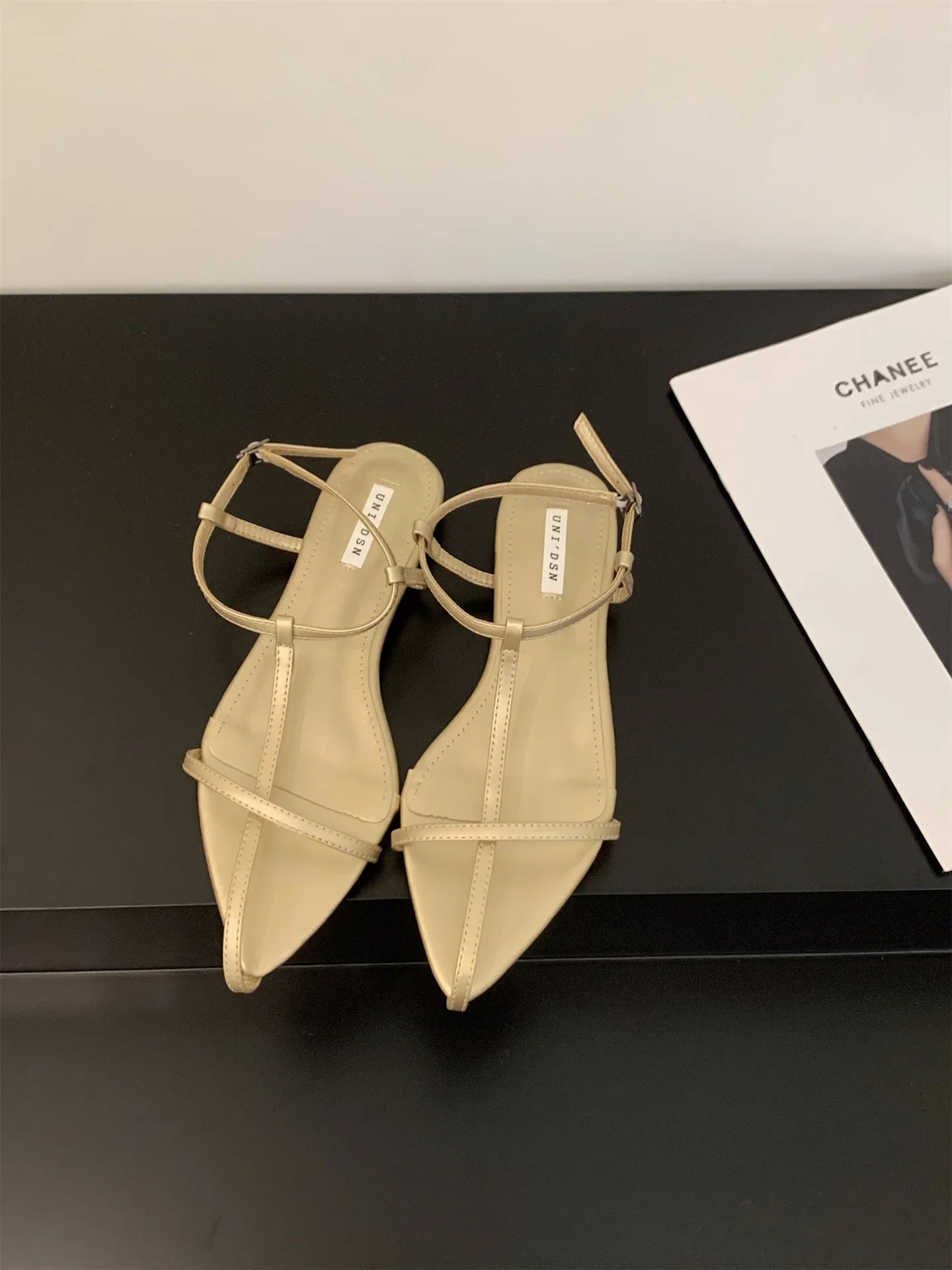 2025 Ladies Shoes Summer Sandals Suit Female Beige Open Toe Clear New Black Peep Low Girls Comfort Pointed Flat Casual Sandals