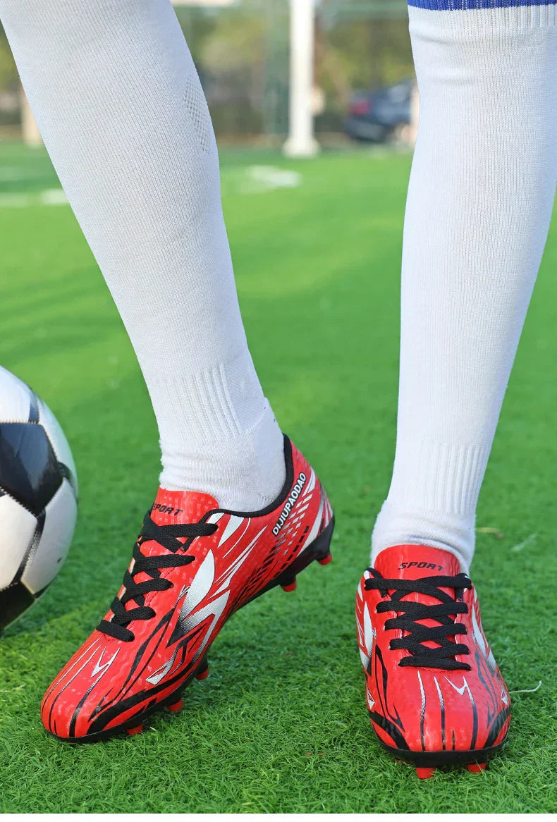 Outdoor Children's Football Shoes Low-cut Kids Soccer Shoes Sports Shoes Comfy Non-Slip Training Shoes For Boys Futsal Sneakers