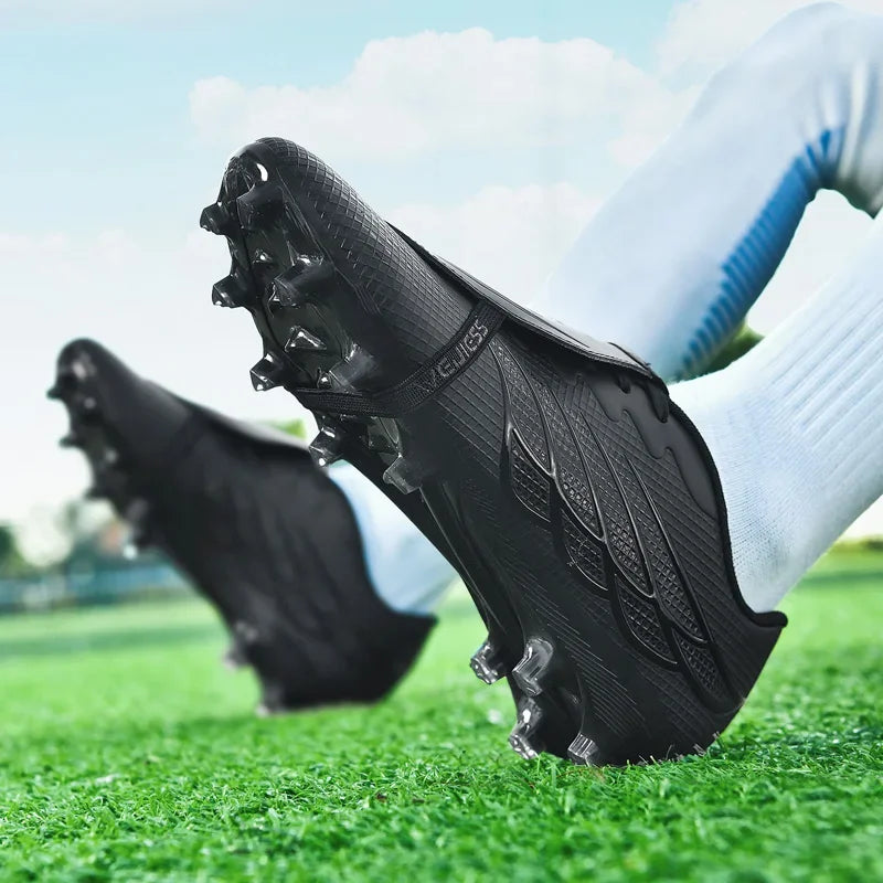 2026 New Low Top Student Football Shoes with Long And Broken Pins for Training And Matches Professional Youth Sports Shoes