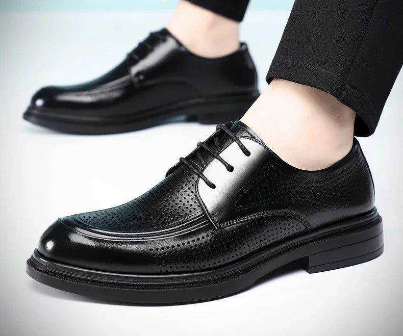 New Lace Designer Derby Shoes for Man Hallow Breathable Business Casual Leather Shoes Male Summer Autumn Fashion Dress Shoe Man