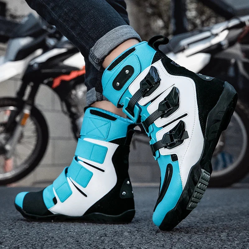 New Waterproof Men's Dirt Bike Shoes Men's Motorcycle Boots New Comfortable Leather Protective Boots Anti-slip Wear-resistant