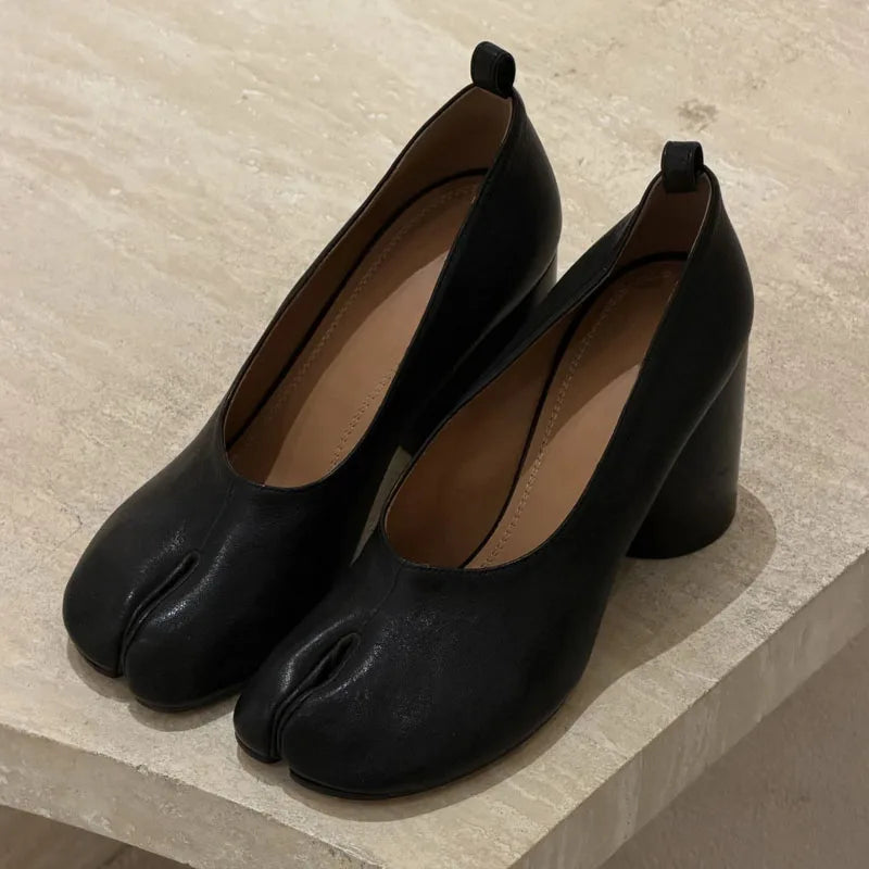 Summer Fashion Soft Leather Split Toe Women Tabi Ballet Pumps Comfortable Ladies Dance Mules Shoes Zapatos De Mujer