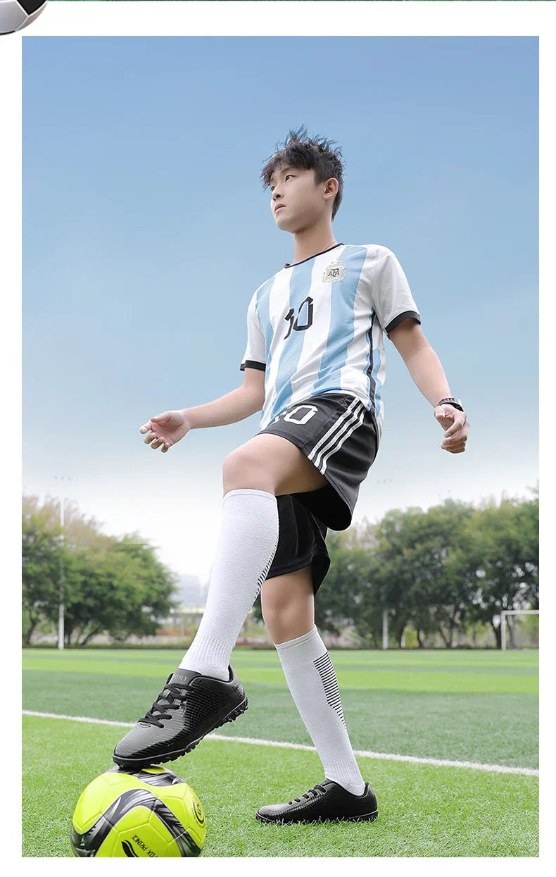 Professional Children Football Shoes Men Kids Soccer Shoes Boys Football Boots EU Size 33-45