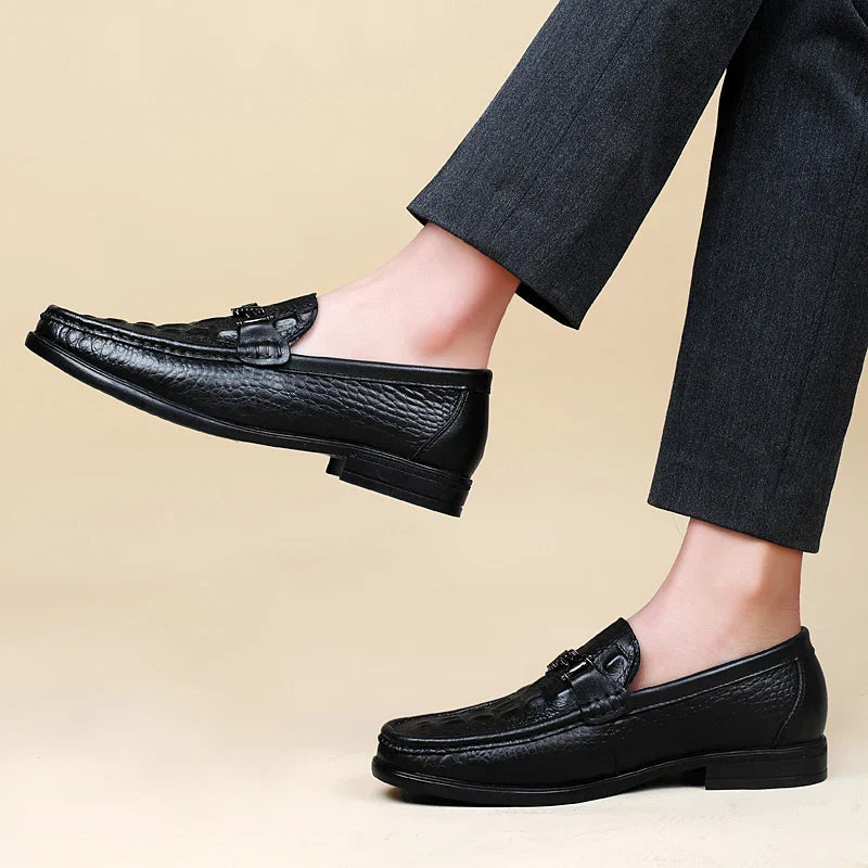 High Quality Round Toe Breathable Loafers Fashionable Brand Men's Comfortable Crocodile Patterned Casual Cowhide and Bean Shoes