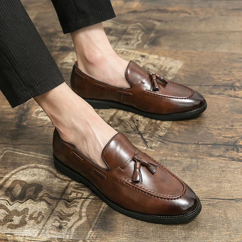 Size:38-46 American Academy Style Fringe Loafers for Men Men's Bottoms Casual Shoes Outdoor Fashion Blue Patent Leather Shoes