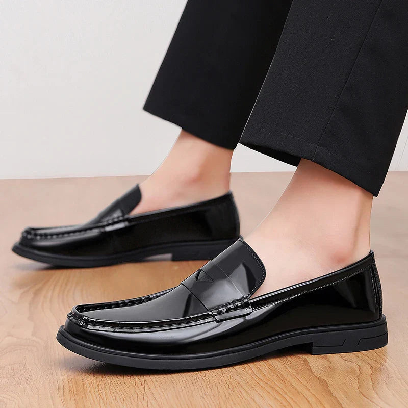 2026 New Men's Patent Leather Penny Loafers Slip On Design Soft Cushion Insole Wear Resistant Sole Business Wedding Party Shoes
