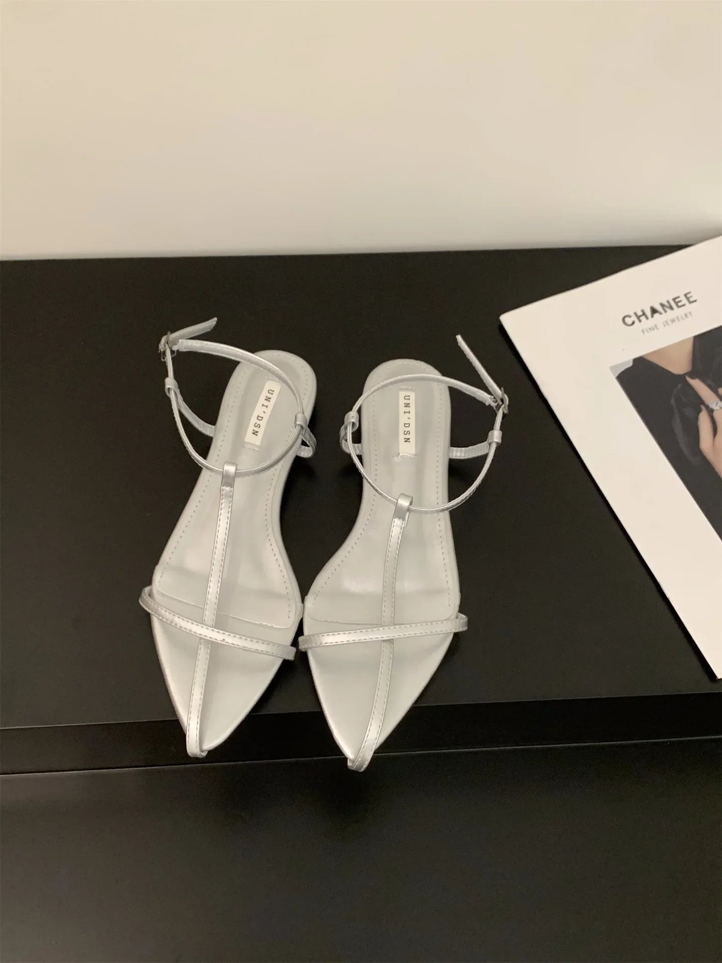 2025 Ladies Shoes Summer Sandals Suit Female Beige Open Toe Clear New Black Peep Low Girls Comfort Pointed Flat Casual Sandals