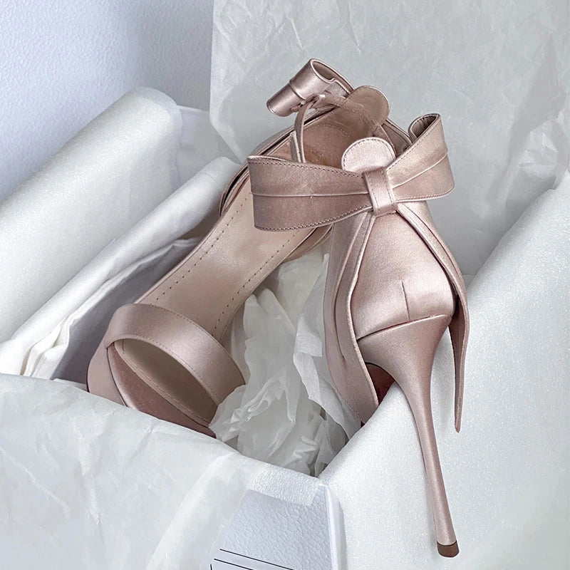 French Waterproof Table Champagne Colored Bow Heels Women'S Stiletto Lolita Ballet Party One-Line Buckled Sandals