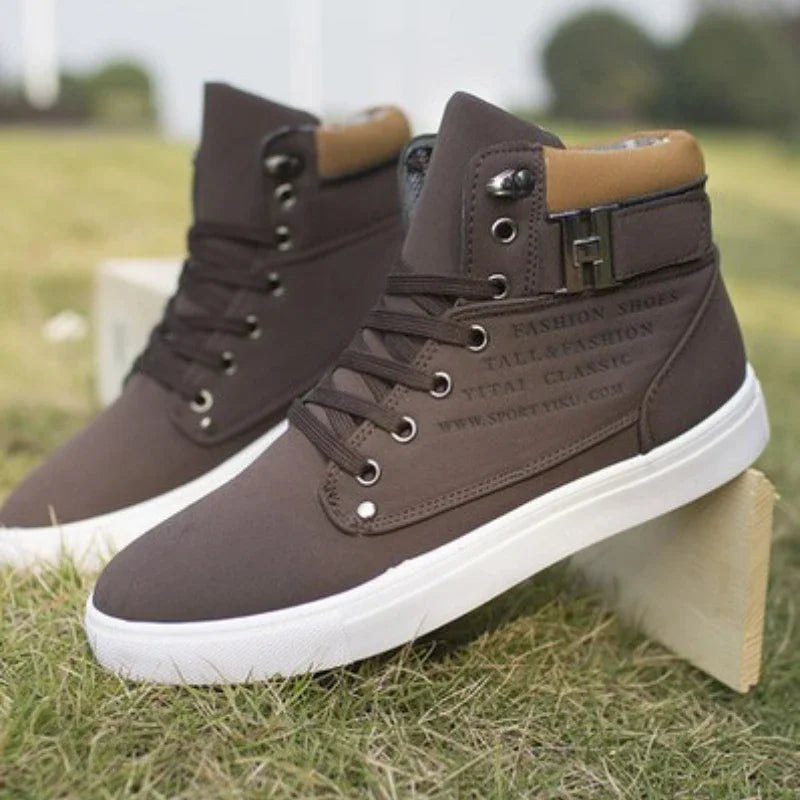 Men's Boots  New Korean Version Men's Shoes High Top Skateboard Shoes Retro Platform Casual Lace Up Men Fashion Boots 2025