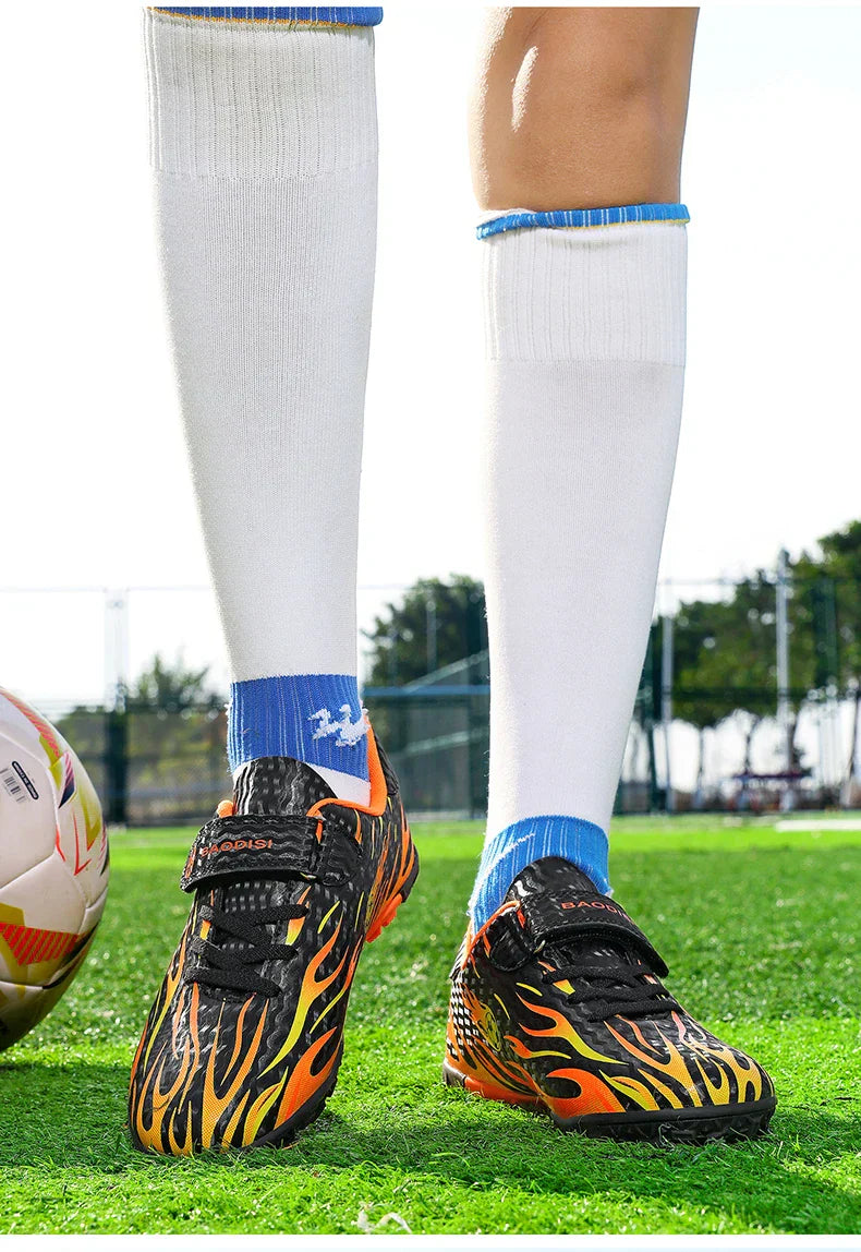 Children Football Field Boots Boys Girls Indoor Society Soccer Shoes Futsal Non Slip Professional Fast Men Soccer Cleats Sneaker