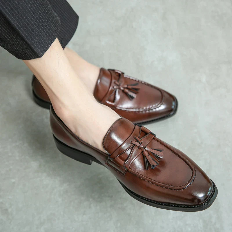 Mens Luxury Tassel Flats Leather Casual Office Designer Brogue Loafers Moccasin Wedding Oxford Footwear Dress Shoes for Men 2022