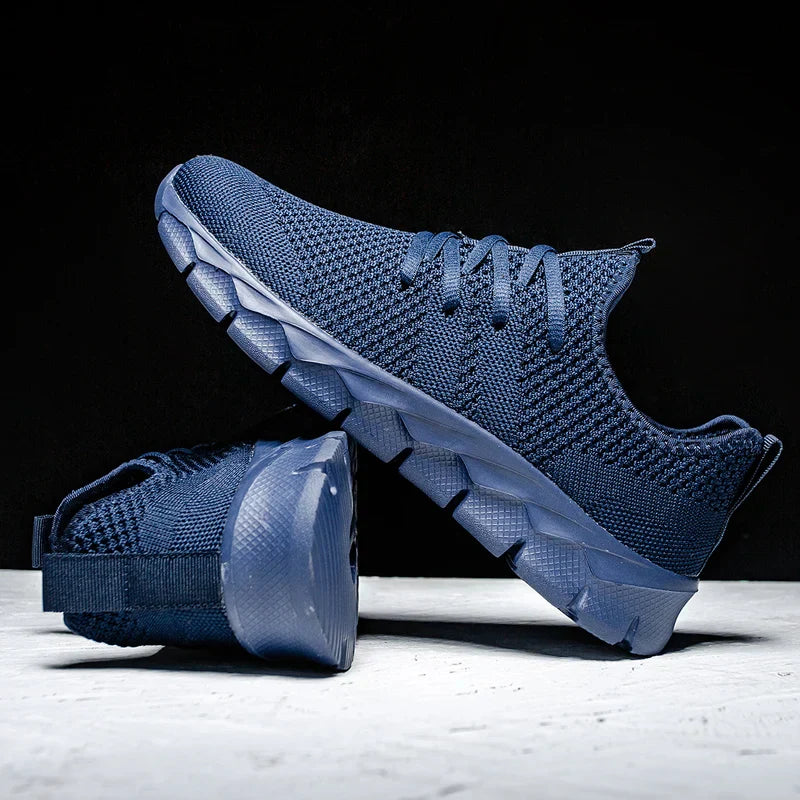 Men's shoes Four Seasons new plus size Flying weaving Lightweight Breathable Casual Sports Shoes Soft Sole Outdoor Running Shoes