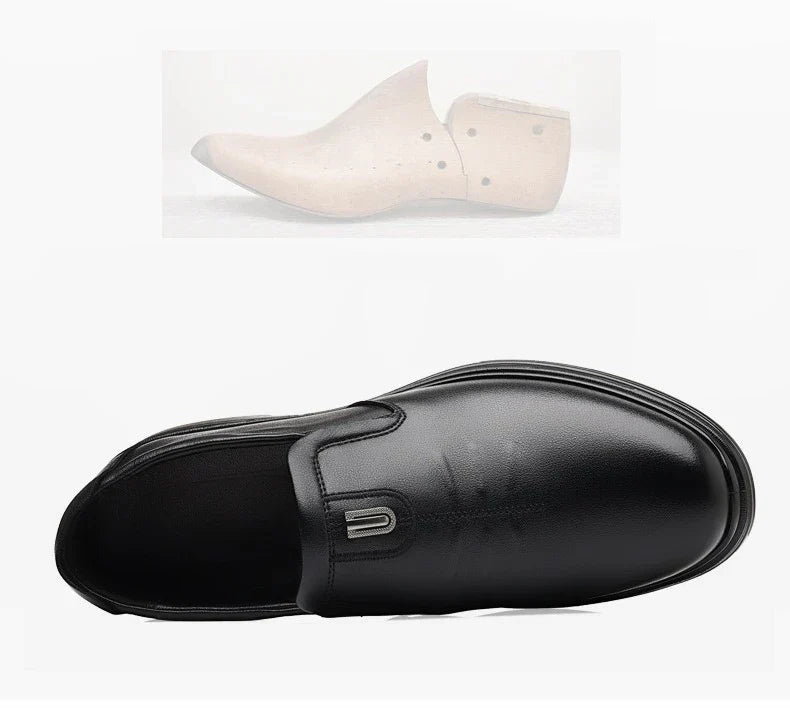 Spring Autumn New Designer Loafers for Men Solid Color Fashion Business Casual Shoes Male Soft Sole British Leather Shoes Man