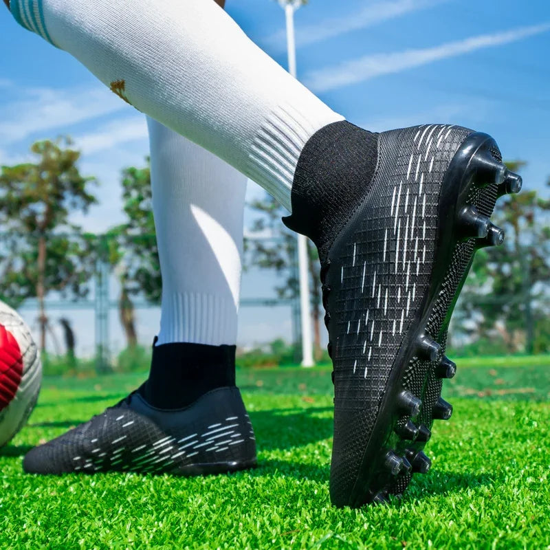 Cleats Soccer Shoes Men Sneakers Cleats Professional Football Boots Training Children Kid Futsal Football Shoes Boy Size 34-45