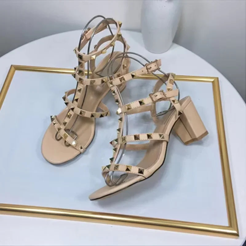 Women Elegant Low Heels Sandals Front Open Toe Lock Stud Buckle T-Strap British Shoes Fuchsia Beige Matte/Shiny Leather Pumps 42