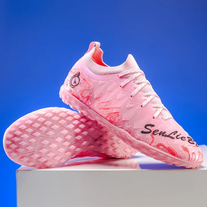 Men's Professional Training Soccer Shoes Breathable Ultralight Football Boots Soft Grass Cleats