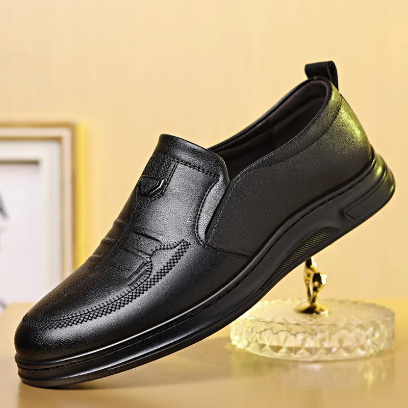 Men's Leather Business Loafers Spring Autumn Black Slip-On Shoes Male Breathable Soft Sole Comfortable Casual Driving Shoes Man
