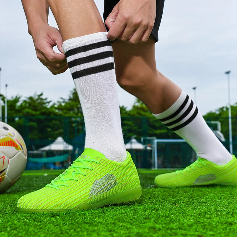 All Ground New Football Boots Men Lightweight Anti-slip Soccer Cleats Outdoor Grass Field Training Professional Sports Footwear
