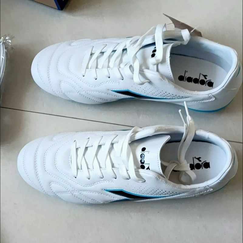 Professional Men Football Shoes Black White Leather Sport Shoes For Mens FG Soccer Shoe Youth