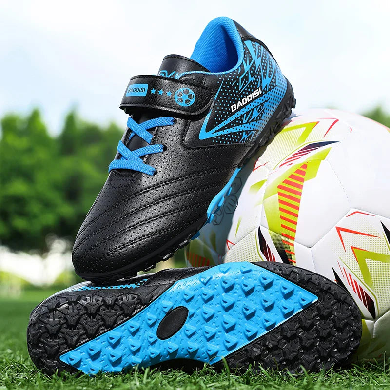 New Kid Soccer Shoes Match Non-Slip Professional Match Boys Outdoor Football Boots Comfortable Sneakers Sports Shoes Unisex