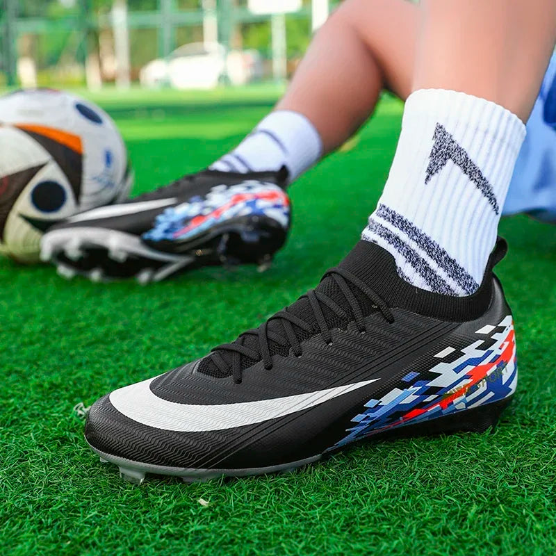 New Men Football Boots Ultralight Soccer Shoes Sport Outdoor Match Unisex Non-Slip Cleats Adult Comfortable Grass High-quality