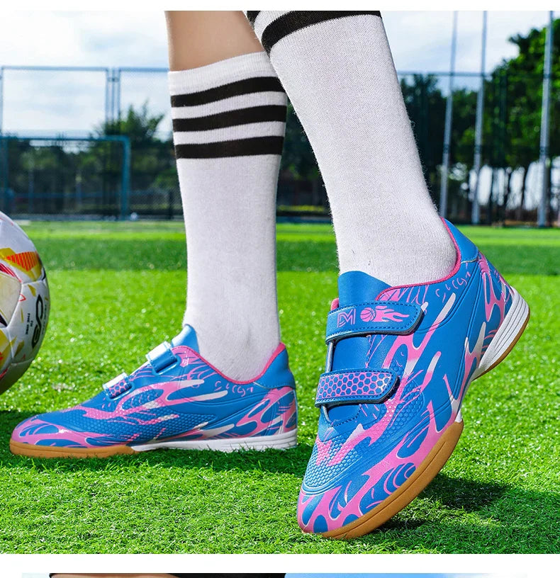 New Hot Kids Soccer Shoes School Football Boots Boys Girls Cleats Grass Sneakers Child Outdoor Athletic Training Sports Footwear