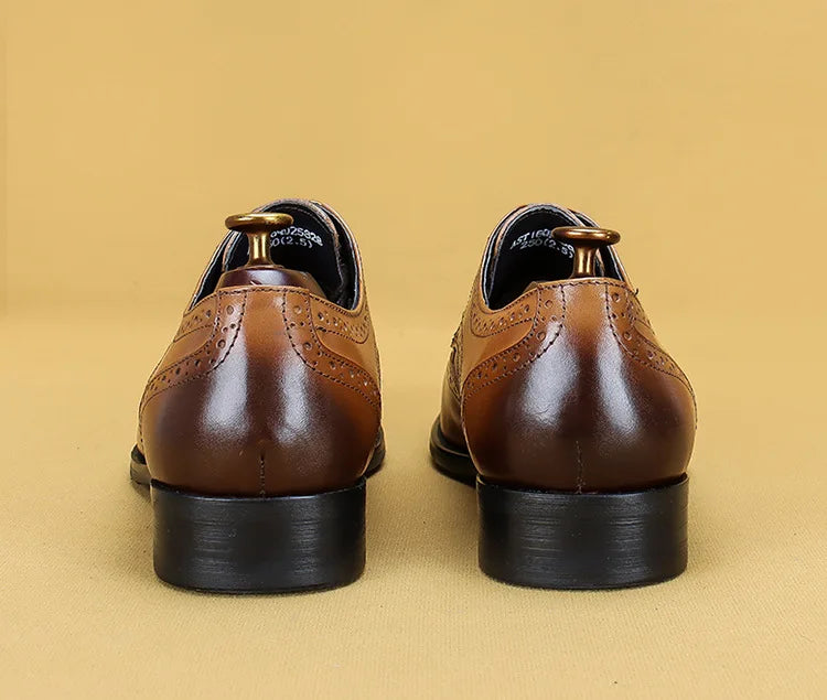 New Men Dress Handmade Shoes Genuine Leather Male Oxford Italian Classic Vintage Lace-up Men's Brogue Shoes Oxford