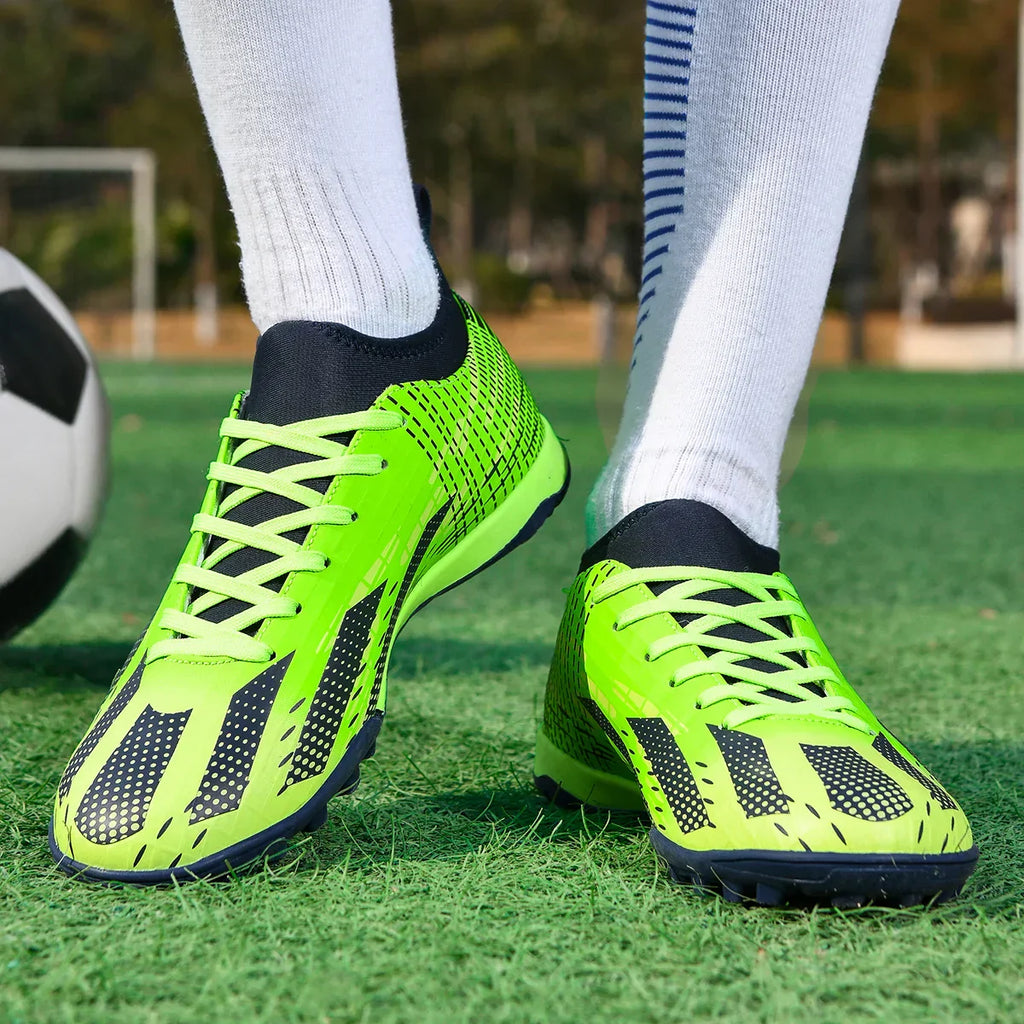 New Men Soccer Shoes Futsal Indoor Football Boots Sport Match Training Kids TF Cleats Grass Ankle Hot-selling High-quality Light