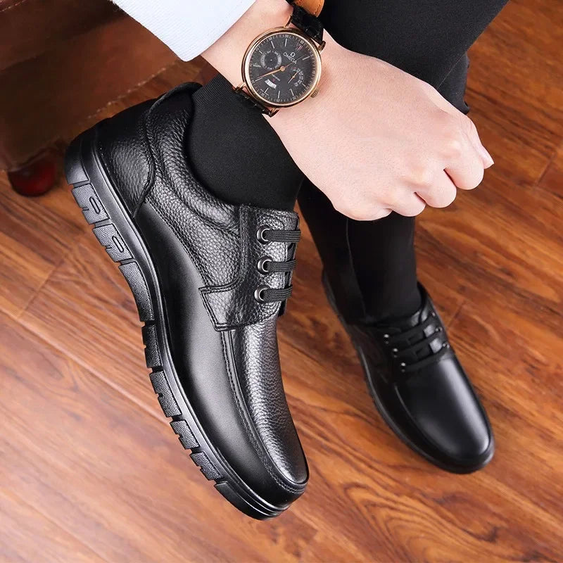 Men PU leather Casual Shoes Soft Sole Lace-up Luxury Brand Middle-aged Old Man Dad Lightweight Loafers Shoes  Zapatillas