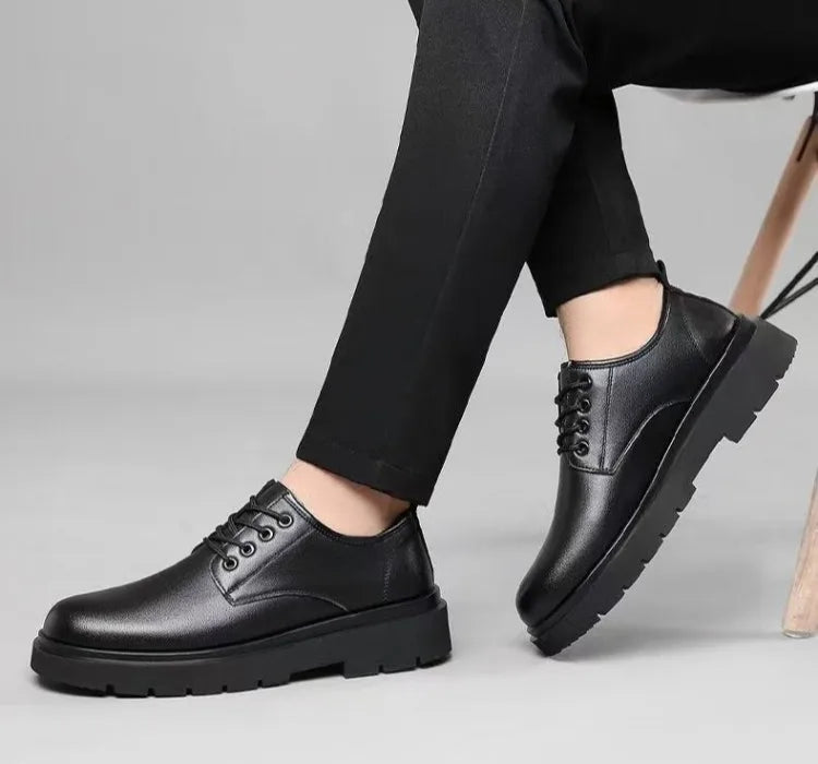 2026 Men's Leather Shoes Breathable Perforated Odor Free Business British Style Office Soft Sole Wear Resistant Casual Footwear