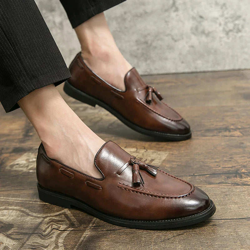 Size:38-46 American Academy Style Fringe Loafers for Men Men's Bottoms Casual Shoes Outdoor Fashion Blue Patent Leather Shoes