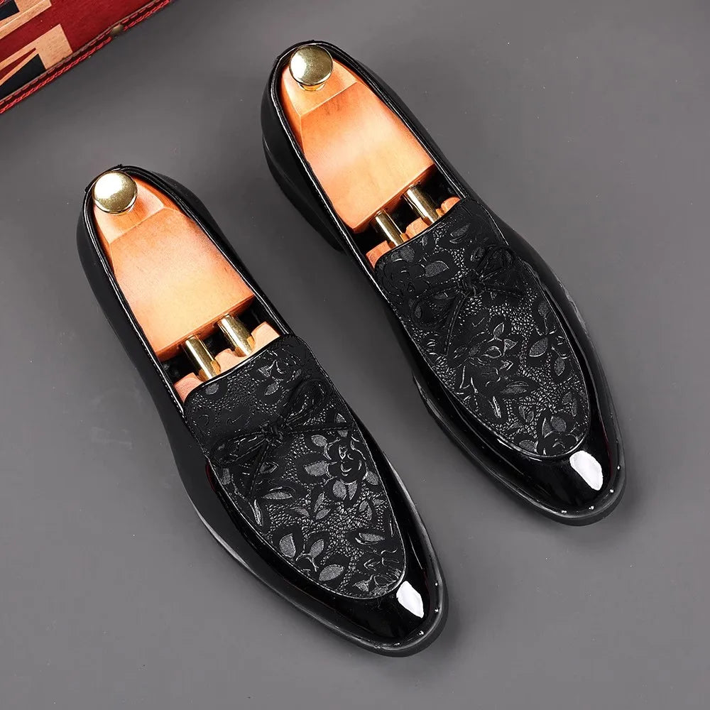 Black Carved Luxury Men Pu Leather Shoes Fashion Male Metal Bucckle Bow Knot Deocr Increased Loafers Business Casual Shoes