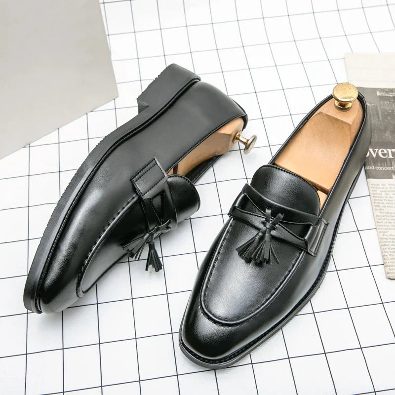 Mens Luxury Tassel Flats Leather Casual Office Designer Brogue Loafers Moccasin Wedding Oxford Footwear Dress Shoes for Men 2022