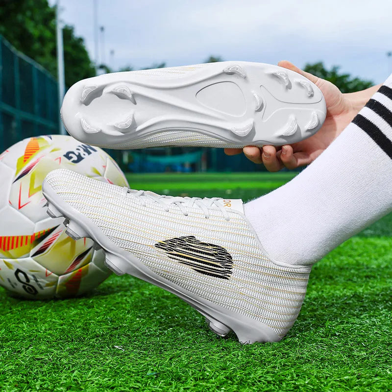 New Men Football Boots Hot Sale Professional Futsal High-quality Soccer Shoes Cleats Women Unisex Ultralight TF/FG Sneakers
