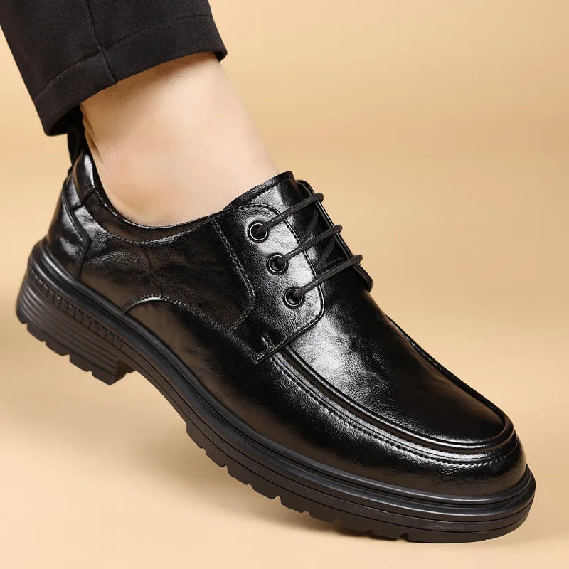 2026 Spring Autumn New Dress Shoes for Men Lace Designer Fashion Leather Shoes Male Black Business Casual Platform Shoe Man