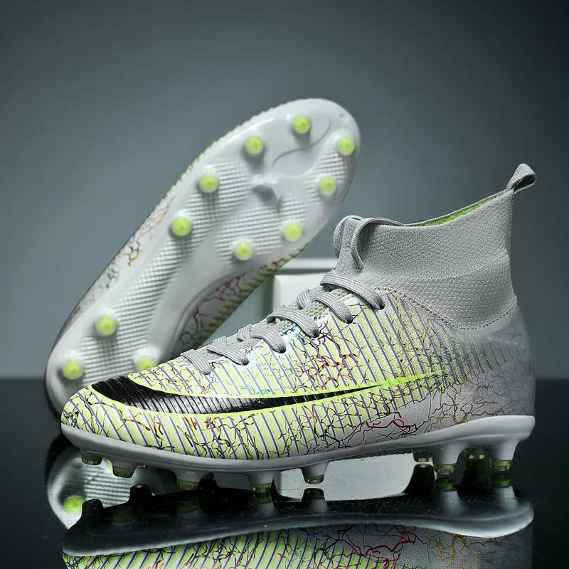 Men Original Soccer Shoes Society Sneaker Professional Ultralight Indoor Top Quality Students Training Resistant Football Shoes