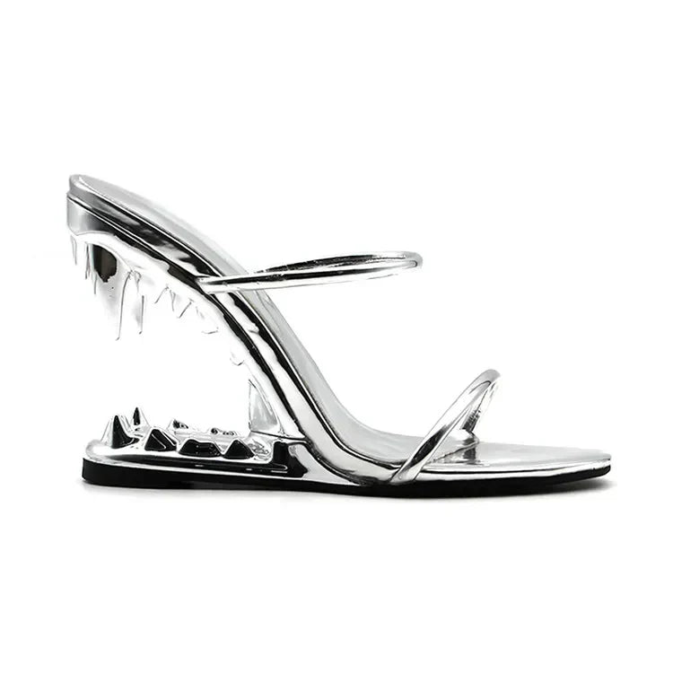 Big Gold Chain Peep Toe Tiger Teeth Heel Sandals 2024 New Fashion Silvery Beach Party Outdoors Women's Slippers Size 35-43