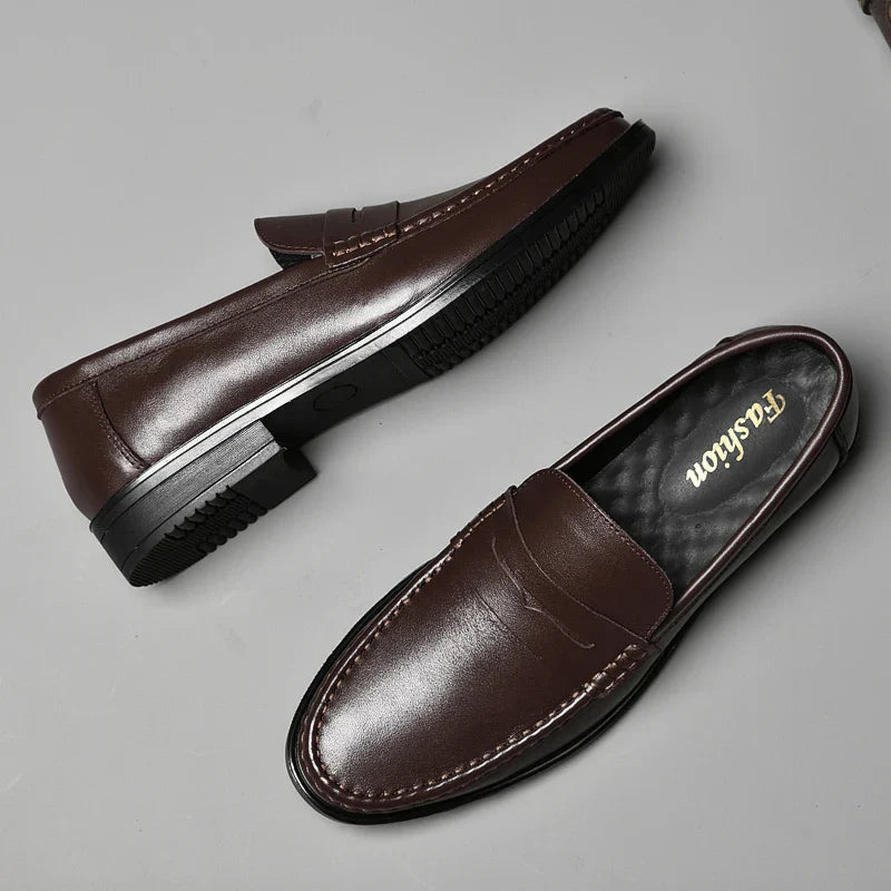 New Luxury Slip on Dress Shoes Men Italian Comfortable Loafer for Men Outdoor Mens Slip on Flats Classic Men Shoes for Wedding