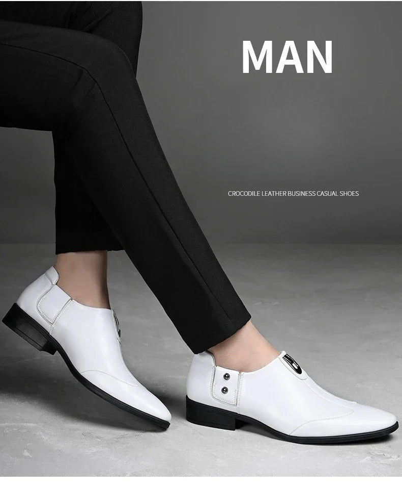 Patent Leather Casual Business Shoes for Men Solid Color Fashion Leather Shoes Male Spring Autumn New Designer Brogue Shoe Man