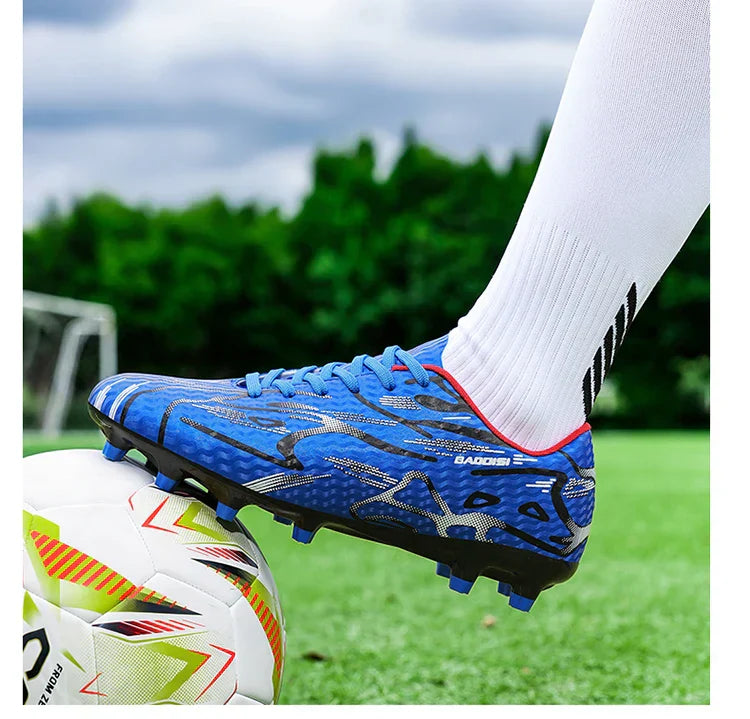 New Men Football Boots TF Sport Training Soccer Shoes Soft Ultralight Breathable Professional Sneakers Unisex Grass Cleats Match