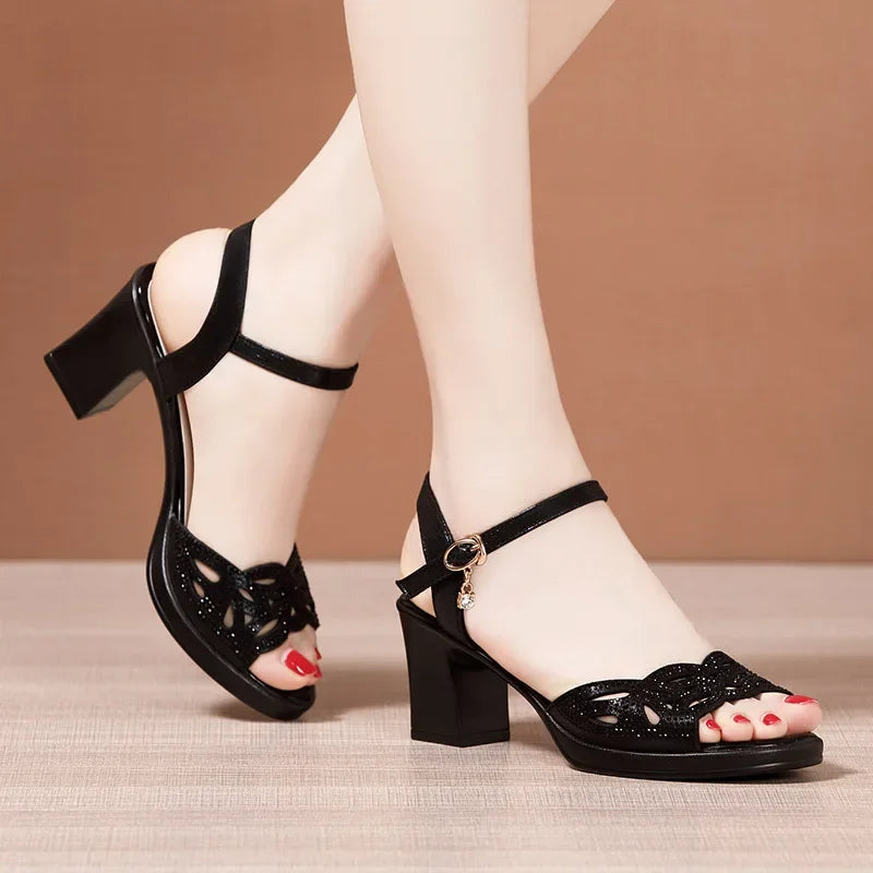 Small Size 32-43 Elegant Rhinestone Black Office Work Mom Shoes Women's Platform Sandals 2026 Summer Med Block Heels Sandals
