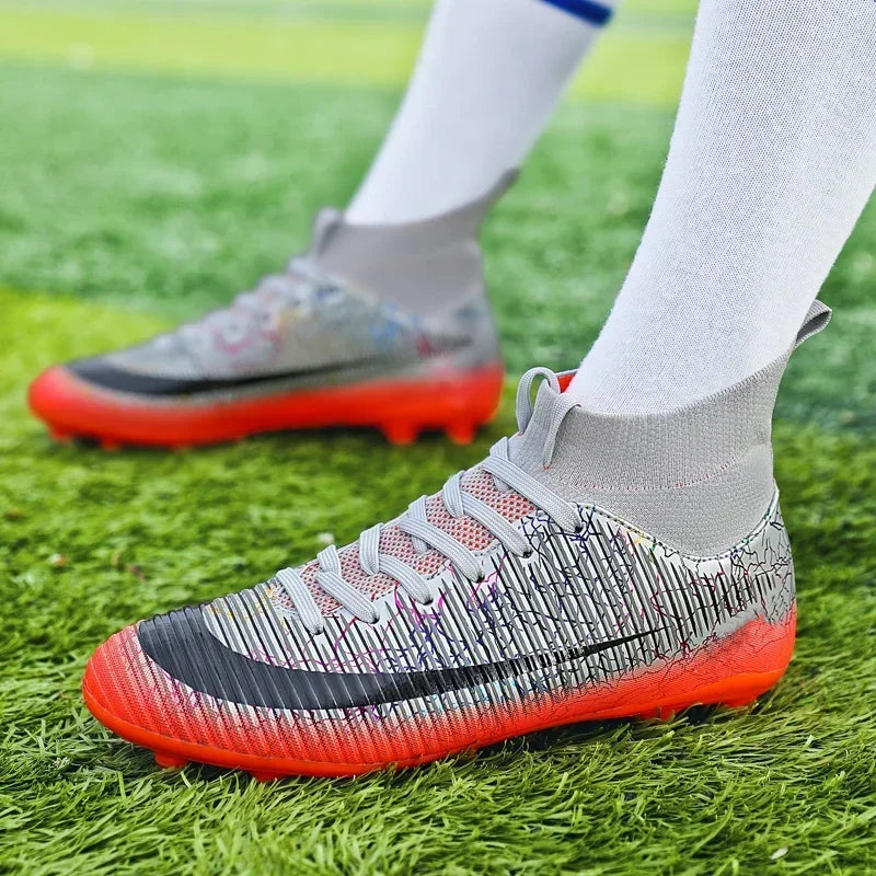 Men Original Soccer Shoes Society Sneaker Professional Ultralight Indoor Top Quality Students Training Resistant Football Shoes