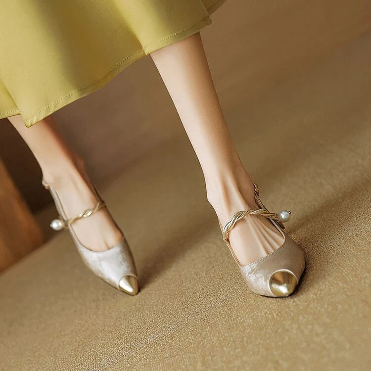 Fashion Solid Med Heel Sandals for Women New Hot Sale Summer One-line Buckle Ladies Shoes Baotou Thin Heels Pu Women's Sandals