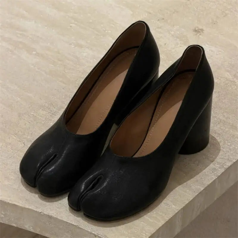 Summer Fashion Soft Leather Split Toe Women Tabi Ballet Pumps Comfortable Ladies Dance Mules Shoes Zapatos De Mujer