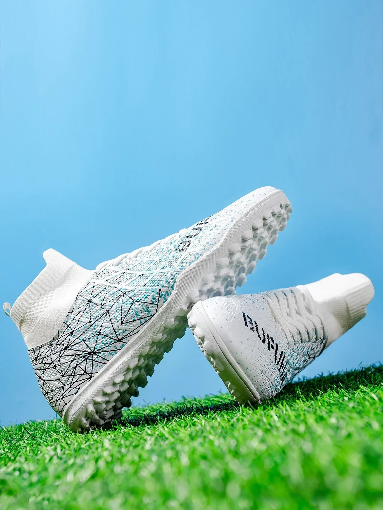 football shoes futsal shoes sneakers men free shipping football boots zapatillas de futsal para hombre boots for men