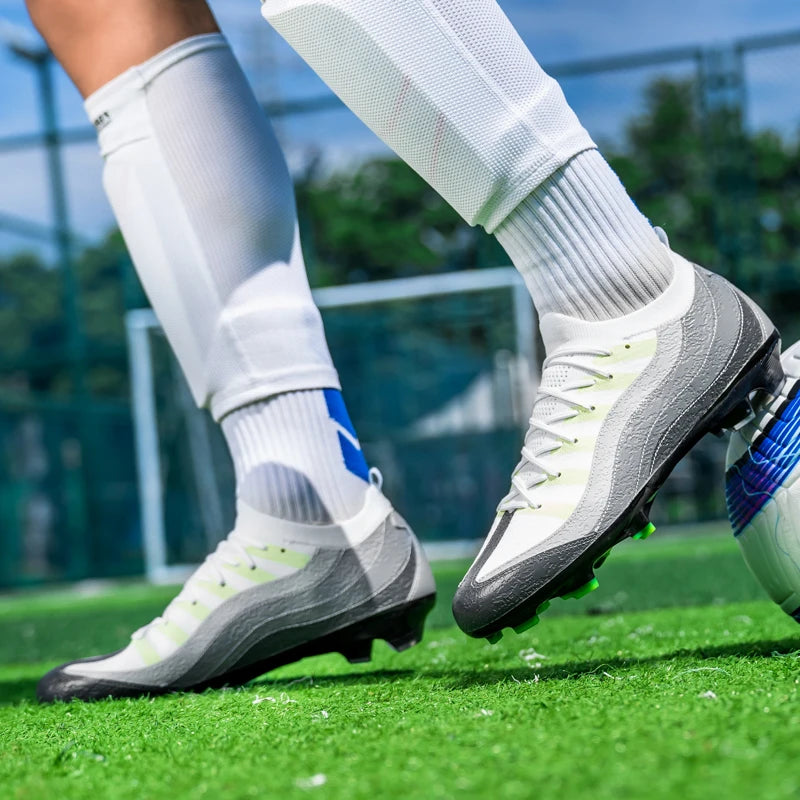 Men's Football Shoes High Quality Soccer Field Cleats Fast Football Tennis Boots Electroplated Sole Soccer Society Sneakers New