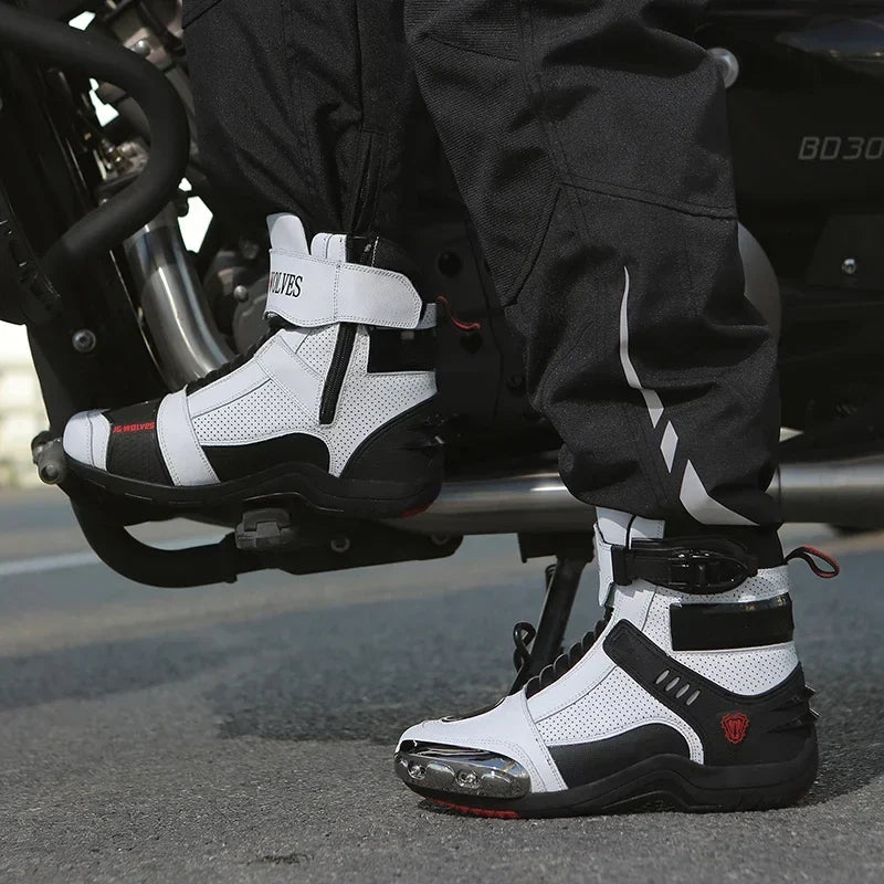 Men Motorcycle Boots Breathable Anti-fall Rider Road Racing Casual Shoes Boots Gear Shift Rubber Sole Reflective Motorbike Shoes